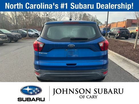 Used 2019 Ford Escape S image 4