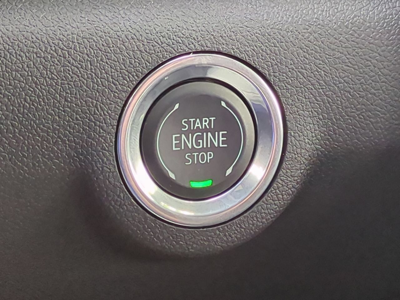 Used 2026 GMC Terrain AT4 w/ Technology Package II AWD/4WD image 17