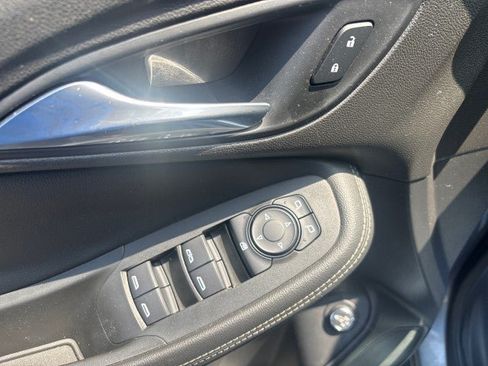 Used 2020 Buick Encore GX Select w/ Sport Touring Package FWD image 11
