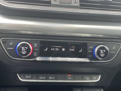 Used 2020 Audi Q5 2.0T Premium w/ Titanium Sport Package image 29