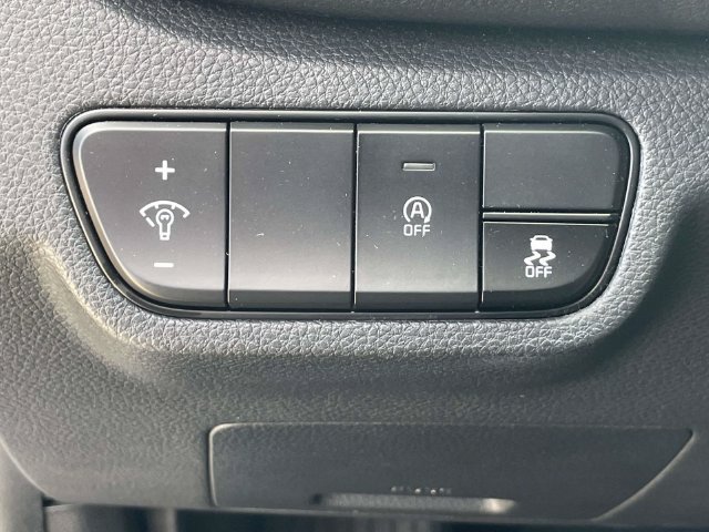 Certified 2024 Kia Seltos EX FWD image 18