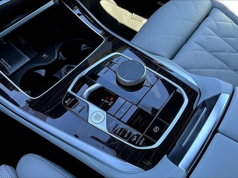 New 2026 BMW X5 xDrive40i w/ M Sport Package image 19