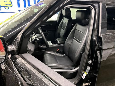 Used 2023 Land Rover Range Rover Evoque SE image 10