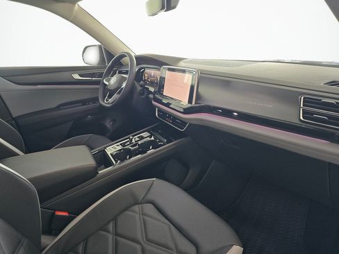New 2026 Volkswagen Atlas Peak Edition AWD/4WD image 41