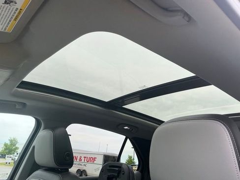 Used 2020 Chevrolet Equinox Premier AWD/4WD image 31