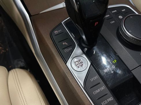 Used 2019 BMW 330i xDrive Sedan w/ Convenience Package image 21