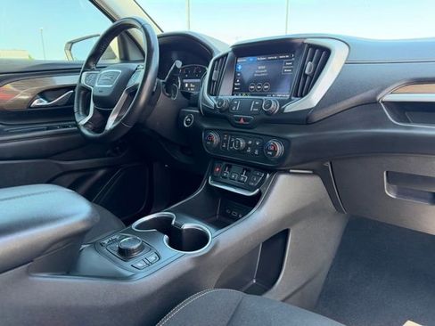 Used 2021 GMC Terrain SLE w/ Driver Convenience Package FWD image 10