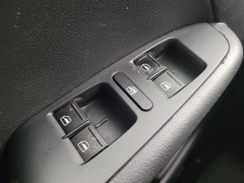 Used 2015 Volkswagen Jetta S w/ Welcome Package FWD image 27
