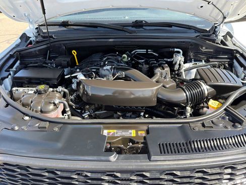 Used 2025 Dodge Durango GT RWD image 34