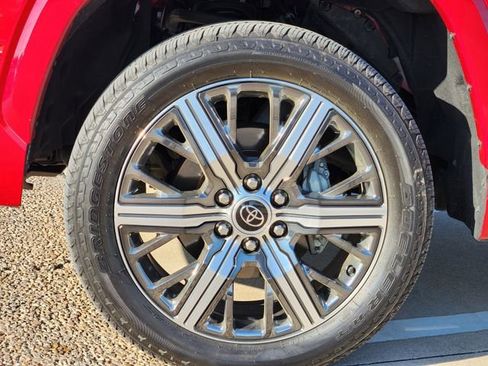 Used 2023 Toyota Tundra Capstone AWD/4WD image 7