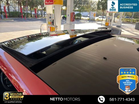 Used 2016 Hyundai Veloster w/ Option Group 02 image 35