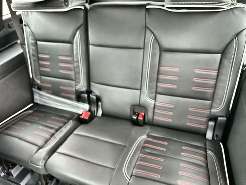 New 2026 GMC Yukon XL AT4 Ultimate AWD/4WD image 18