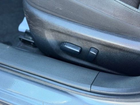 Used 2025 Nissan Altima 2.5 SV image 32