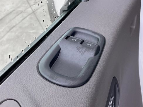 New 2025 Ford Transit 250 148 Medium Roof image 19