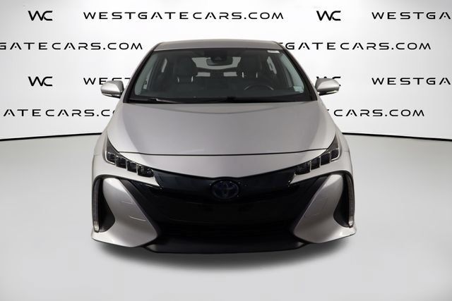 Used 2020 Toyota Prius Prime XLE FWD image 2