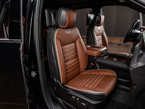 Used 2023 GMC Yukon Denali Ultimate image 29