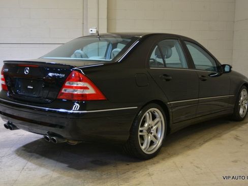 Used 2005 Mercedes-Benz C 55 AMG Sedan image 4