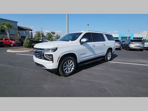 New 2026 Chevrolet Suburban Premier image 31