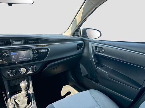 Used 2016 Toyota Corolla L FWD image 20