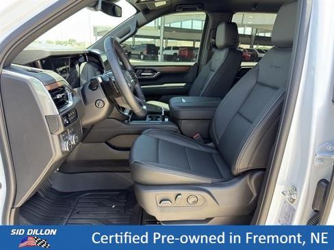 Certified 2026 GMC Yukon Denali w/ LPO, Illumination Package AWD/4WD image 13