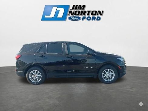 Used 2023 Chevrolet Equinox LS AWD/4WD image 11