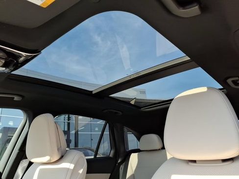 New 2027 Mercedes-Benz GLC 350e 4MATIC image 15