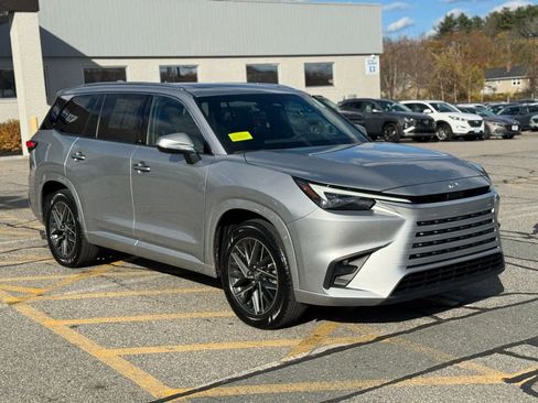 Used 2024 Lexus TX 350 AWD w/ Technology Package image 8