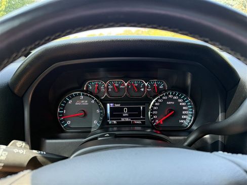 Used 2018 Chevrolet Silverado 1500 LT w/ Texas Edition image 15