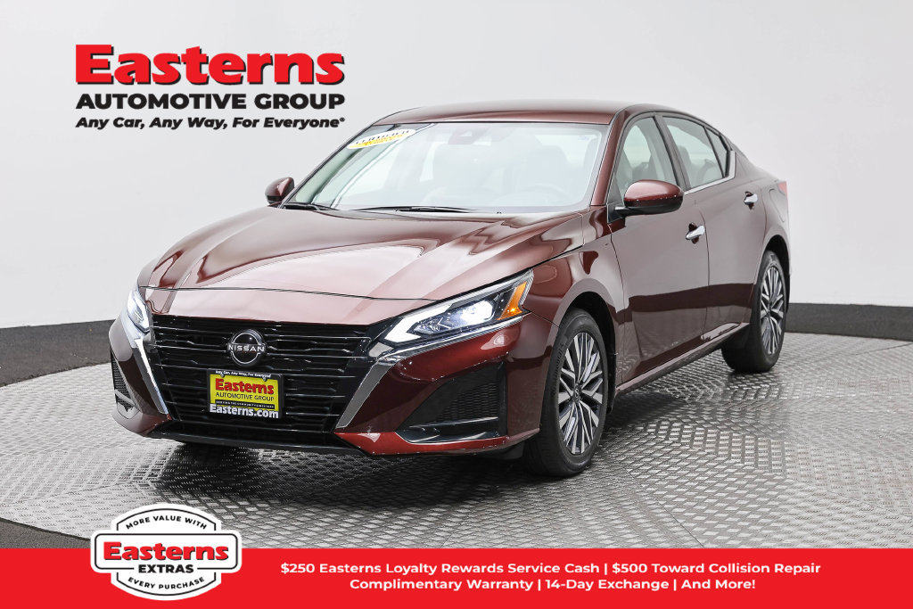 Used 2023 Nissan Altima 2.5 SV AWD/4WD image 1