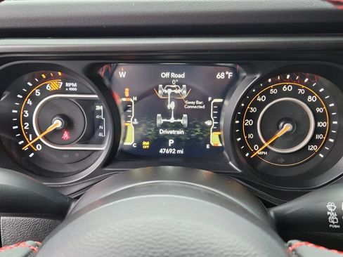 Used 2024 Jeep Wrangler Unlimited Rubicon AWD/4WD image 31