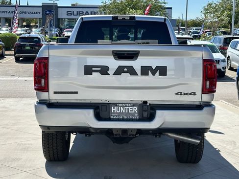 New 2026 RAM 2500 Big Horn AWD/4WD image 6