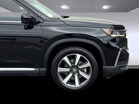 Certified 2024 Honda Pilot Touring image 36