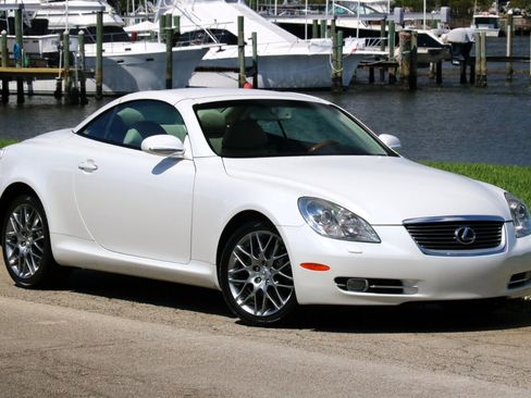 Used 2008 Lexus SC 430 Convertible image 4