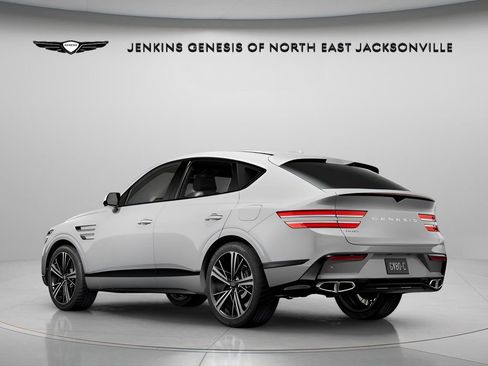 Used 2025 Genesis GV80 3.5T e-SC AWD/4WD image 3