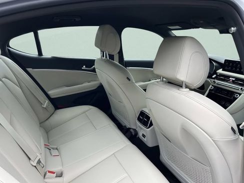 Used 2026 Genesis G70 2.5T RWD image 26
