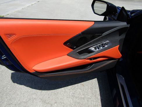 Used 2026 Chevrolet Corvette Stingray Premium Conv w/ Z51 Performance Package RWD image 11