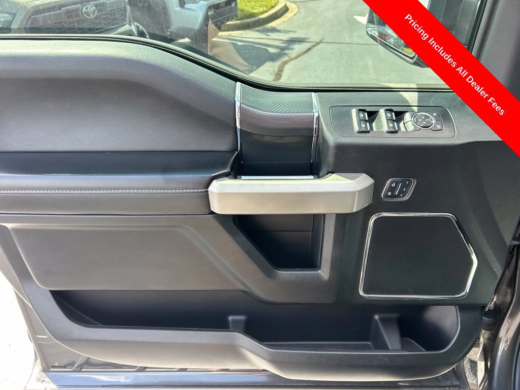Used 2018 Ford F150 Lariat w/ Equipment Group 502A Luxury AWD/4WD image 4