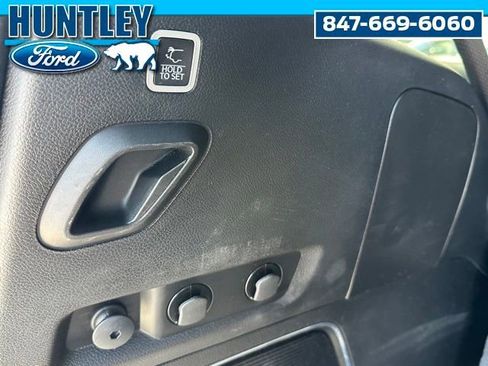 Used 2023 Jeep Wagoneer Series II w/ Convenience Group I image 12