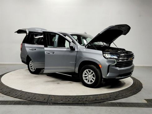 Used 2024 Chevrolet Tahoe LT image 9