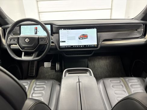 Used 2024 Rivian R1S Adventure image 27