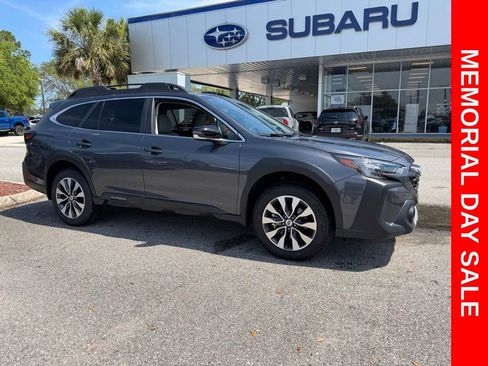 Used 2025 Subaru Outback Limited AWD/4WD image 1