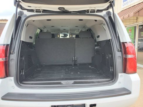 Used 2020 Chevrolet Tahoe 4WD w/ Enhanced Driver Alert Package image 44