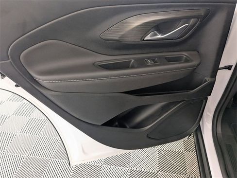 Certified 2023 GMC Terrain SLE w/ Driver Convenience Package image 28