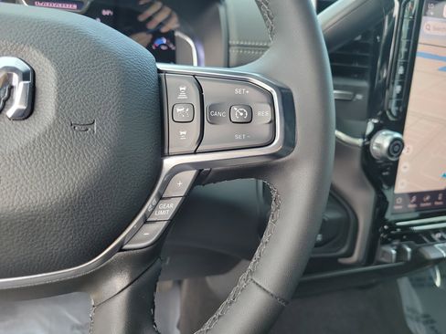 Used 2026 RAM 2500 Laramie AWD/4WD image 20