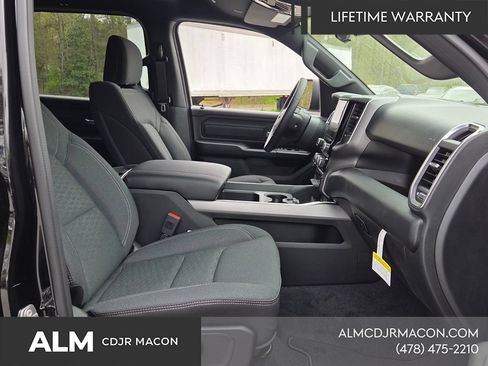 New 2026 RAM 1500 Express AWD/4WD image 16