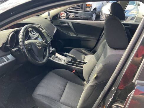 Used 2010 MAZDA MAZDA3 i Touring FWD image 5