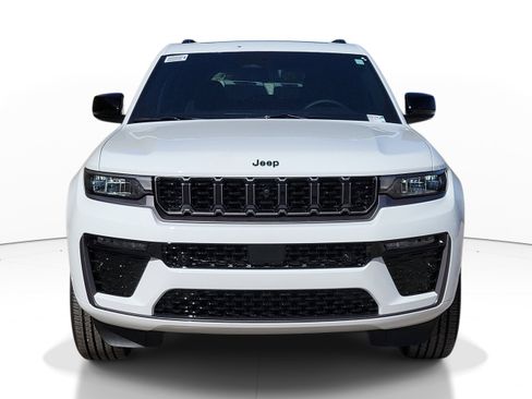 New 2026 Jeep Grand Cherokee Limited Reserve AWD/4WD image 2