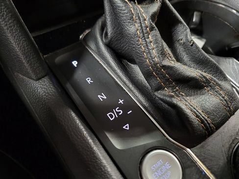 Used 2023 Volkswagen Atlas SE AWD/4WD image 16