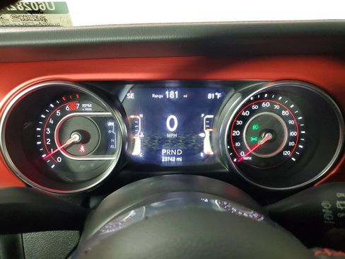 Used 2022 Jeep Wrangler Rubicon w/ LED Lighting Group AWD/4WD image 21