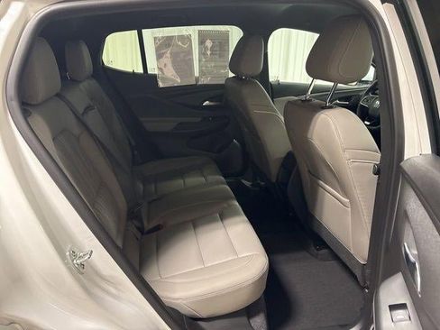 Used 2025 Buick Envista Avenir image 25